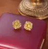 Novo Conjunto de Colar, Anel e Brincos Femininos de Moda Flor Rosa Cobre Banhado a Ouro Luxo Leve Atacado Pingente Flor de Gelo Diamante Amarelo