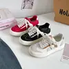 Zapatos blancos de lona con suela gruesa estilo coreano para mujer, nuevo modelo de otoño, zapatos casuales modernos y versátiles H1572