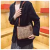 Kou Family Comercio Exterior Nuevo Bolso de Mujer 2026teri Monograma Clásico Bolso Hobo para Axila de Moda Bolso Cruzado de Hombro Único
