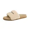 Pantuflas de algodón de lana de cordero con doble hebilla de moda, calzado de exterior otoño/invierno 2026, sandalias de felpa con suela gruesa y puntera abierta, retro y versátiles