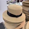 Sombrero de paja de estilo francés con parte superior plana y protección solar para mujer, sombrero de verano para vacaciones en la playa, sombrero de paja roja de subred, tejido de ala ancha, pequeño y fresco.