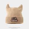 Gorro Kuki Fresco Gorro de Lana para Bebé Pegatina Diablo Borde Enrollado Gorro de Punto Gorro Pulóver para Niños Otoño e Invierno Comercio Exterior