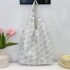 4613 Corea del Sur Verano Relieve Lindo Bolsa de Lona Diseño Nicho Bolso Tote de Gran Capacidad Bolso de Hombro Bajo el Brazo