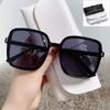 Gafas de sol 2023 nuevas para hombre y mujer con caja a juego, diseño de arroz con degradado de uñas, pieza oceánica, pequeño libro rojo con gafas de sol al por mayor