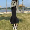 Saia Rabo de Peixe Preto Saia Feminina Primavera e Outono A- linha Saia Cintura Alta Irregular Comprimento Médio Hot Girl Quadril Saia Denim