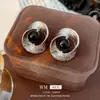 Pendientes Minimalistas de Plata con Cuentas Redondas y Plisado Retorcido, Modernos, Únicos, Simples, Versátiles Pendientes de Botón con Sentido de Diseño, Pendientes de Nicho