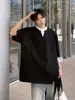 Gris melange Camiseta Falsa de Dos Piezas Cuello en V Hombro Marca de Moda Ropa de Verano para Niños Sudadera de Manga Corta Ootd Manga Media Americana