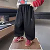 Calças Jogger Largas para Meninos Calças Esportivas Casuais Longas Cinzas para Crianças Pequenas Cintura Elástica Calças de Moletom Versáteis Calças Tendência