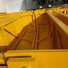 30 toneladas 5 mina cúbica monotrilho guindaste fundo descarregamento caixa de material preço queda direta abrir fundo fechado descarregando caixa de material