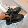 Zapatos Pequeños de Cuero para Niños 2025 Primavera Nuevo Estilo Trajes a Juego para Niños y Niñas Zapatos Escolares de Cuero para Estudiantes Zapatos de Baile