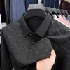 Bestseller de transmisión en vivo: nueva camiseta de manga larga para primavera/otoño para hombre, un polo estampado versátil y moderno con cuello, perfecto para hombres de mediana edad