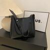 Bolsa de ombro tipo balde retrô Youzi para mulheres 2024 nova primavera estilo western textura moda simples bolsa de ombro para o dia a dia