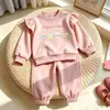 Conjunto de sudadera y pantalón de chándal elegante y dulce para niñas de Amazon, nuevo atuendo versátil de dos piezas para niñas