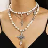 Traje de joyería de perlas nuevas transfronterizo para mujer, moda retro, estilo corte, collar de perlas multicapa, pulsera, traje al por mayor