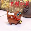 Figurinha de Gatinho em Sandália de Madeira Laqueada Esculpida à Mão, Gato Artístico e Brincalhão com Confiança, Pequeno Ornamento de Escultura em Madeira Criativa