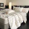 Juego de Cuatro Piezas Estilo Falda de Cama de Felpa de Conejo Engrosada Sábana de Leche Funda Nórdica Doble Cara Más Felpa Franela Coral Fleece Invierno