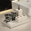 Prateleira de Armazenamento para Bandeja de Banheiro Quarto de Hóspedes Modelo de Banheiro Banheiro Balcão de Hotel Rack de Armazenamento para Cosméticos Suprimentos para Lavar as Mãos e Escovar os Dentes
