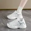 Zapatos Dad para Mujer 2026 Primavera y Otoño Nuevos Ligeros de Suela Suave Transpirables de Malla Zapatos para Correr para Estudiantes Mujeres Zapatos Deportivos de Malla