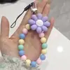 Cadena para teléfono móvil con cuentas de niña linda, cordón, flor acrílica, lazo, corazón con cuentas, funda de teléfono, adornos de cuentas de colores