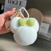 Lindo Llavero Colgante de Coche de Mickey Hecho de Piel de Conejo Rex, Juguete de Peluche Decoración para Mochila de Panda, Venta al por Mayor desde Fabricante
