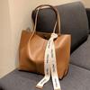 Bolso de mano retro transfronterizo para mujer, bolso de mano moderno con textura, bolso de hombro de gran capacidad, otoño 2023