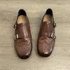 Em Estoque, Envia Imediatamente! Sapatos de Couro com Franjas Estilo Britânico, Mocassins Brogue Vintage com Fivela Dupla, Sapatos Baixos Simples para Mulheres