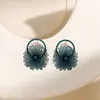 Aretes de Flor Calada con Spray Mate de Color Caramelo para Mujer, Uso Diario, Vacaciones, Fiesta, Estilo de Nicho, Aretes Exagerados
