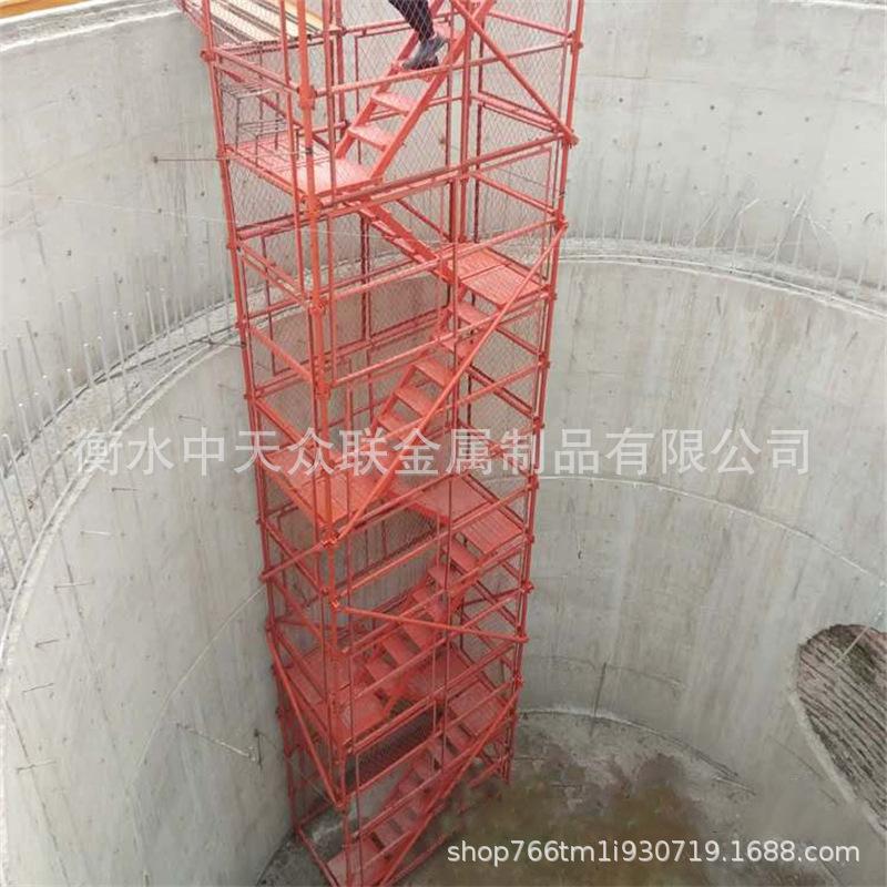 桥梁施工安全爬梯施工案例