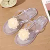 Nuevas chanclas transparentes para mujer, sandalias de cristal para uso exterior, zapatos de cristal floral, sandalias de moda dopamina para mujer