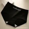 2024 Nova Roupa Íntima com Letras Feminina de Alto Valor Leve Respirável Sem Costura Calcinha Menina Atacado Calcinhas Sexy