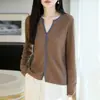 Cardigã de malha com decote V e blocos de cor para mulheres, com textura de waffle, mangas compridas, corte solto e um estilo retrô e casual, adequado para primavera e outono.