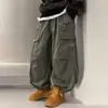 Calça de trabalho para meninos, coleção primavera/outono 2026, calça casual versátil para meninos mais velhos, calça jogger de corte solto, esportiva e estilosa