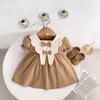 Roupas de bebê para meninas Roupas de outono Vestido estilo academia para meninas coreanas Vestido de princesa para bebês Outono e inverno Terno estilo ocidental