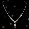 Cadena Clavicular de Plata de Ley S925, Collar Geométrico, Moderno, Lujo Ligero, Gama Alta, Único y Elegante, Incrustado con Colgante de Diamante de Alto Carbono