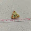 Comida de simulación sushi pan pizza DIY gota de pegamento accesorios para teléfono móvil broche personalizado joyería hecha a mano de resina