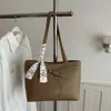 Bufanda de Seda Retro Color Sólido Gran Capacidad 2026 Nuevo Casual Simple Cinturón Moda Viajero Bolso Tote de Hombro Único