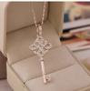 Colar Corrente Pingente Chave da Felicidade Estilo Coreano Ouro Rosé Pingente de Amor Feminino Pingente Totalmente Cravejado Joias com Strass