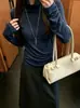 Camada base de suéter versátil com gola alta para mulheres, estilo europeu, nova coleção outono 2026, moda feminina europeia