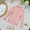 Suéteres de Menina para Primavera e Outono Moda Bebê Infantil Personalizado Tendência Doce Renda Gola Alta Meia Pérola Borboleta Suéter