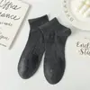 Meias Sociais Masculinas, Estilo Fino para Primavera e Verão, Meias de Algodão Cor Sólida, Meias Esportivas de Malha para Tornozelo Zhuji Masculinas, Absorventes de Suor, Resistentes a Odores
