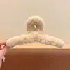 Presilha de cabelo de pelúcia de alta qualidade para outono e inverno para mulheres, versátil e fofa, presilha de tubarão para a parte de trás da cabeça, novo estilo coreano 2026, presilha de garra