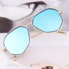 Gafas de sol de metal para mujer con montura grande de estilo europeo y americano, lentes de color, para viaje, protección solar, gafas de sol, alta gama, moda, gafas de vestir, venta al por mayor