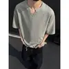 Camiseta Masculina de Verão Estilo Preguiçoso Gola V Pequena cleanfit Textura Retrô Manga Curta Secagem Rápida Tamanho Grande Camisa Base Versátil