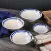 Tigela Rasa Rústica Pintada à Mão em Estilo Vintage com Linhas Duplas, Adequada para Uso Doméstico como Tigela Pequena para Vinho, Tigela para Cozimento a Vapor, Tigela para Ingredientes de Fondue e Louça