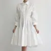 Tallas actualizadas: Vestido camisero de estilo francés chic coreano con hombros descubiertos, mangas abullonadas y dobladillo amplio, con chaleco de punto