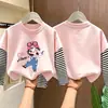 Camiseta de manga larga a rayas de algodón puro para niñas, estilo primavera y otoño, imitación de dos piezas, top de dibujos animados estiloso para niños mayores
