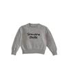 Novo Conjunto de Duas Peças Infantil Casual Versátil com Top de Tricô com Letras e Suéter Gola Redonda