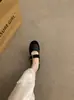 Sapatilhas Mary Jane retrô estilo francês para mulheres, novo modelo de verão 2026, adequadas para combinar com saias, sapatos de corte baixo, sapatos baixos