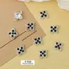 Celebridade da Internet Zhen Huan Armadura Buccellari Forma de Trevo Liga Cortada Luxo Zircônia Estilo Xifei Decoração para Nail Art