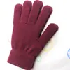 [Novos Clientes Ganham Desconto Instantâneo de 5 Yuan] Luvas de Tricô de Cor Sólida para Homens e Mulheres, Quentes e Forradas com Lã para Outono e Inverno, Luvas Elásticas de Lã com Dedos Separados